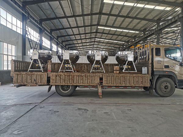 尖峰機器電加熱夾層鍋發往蘭州
